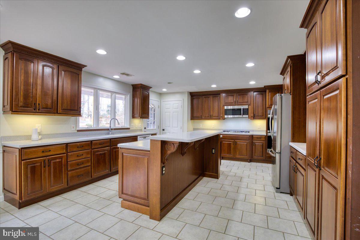 VALLEY FORGE MTN - Residential Lease