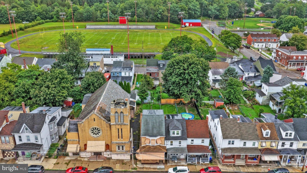 Photo of 221 N Mill St, SAINT CLAIR, PA 17970 (MLS # PASK2029316)