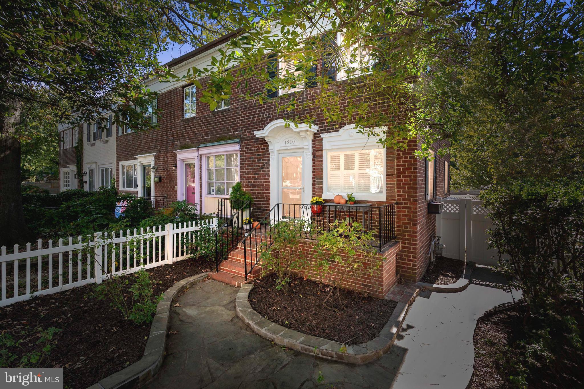 CAVALIER HOMES - Residential