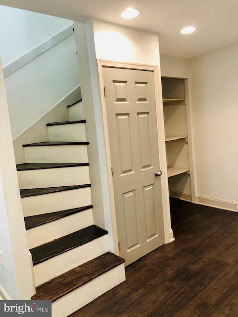 OLDE KENSINGTON - Residential Lease