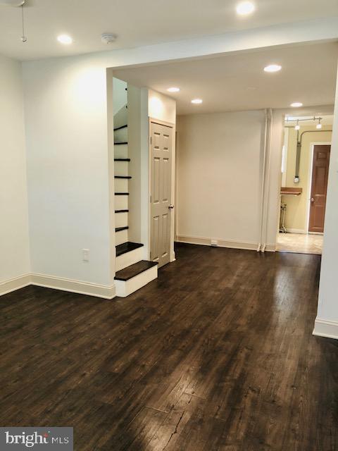 OLDE KENSINGTON - Residential Lease