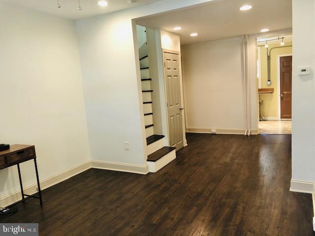 OLDE KENSINGTON - Residential Lease