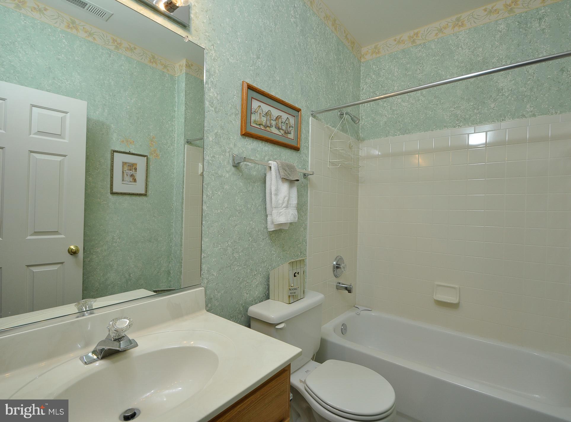 TURNBERRY WEST - Residential