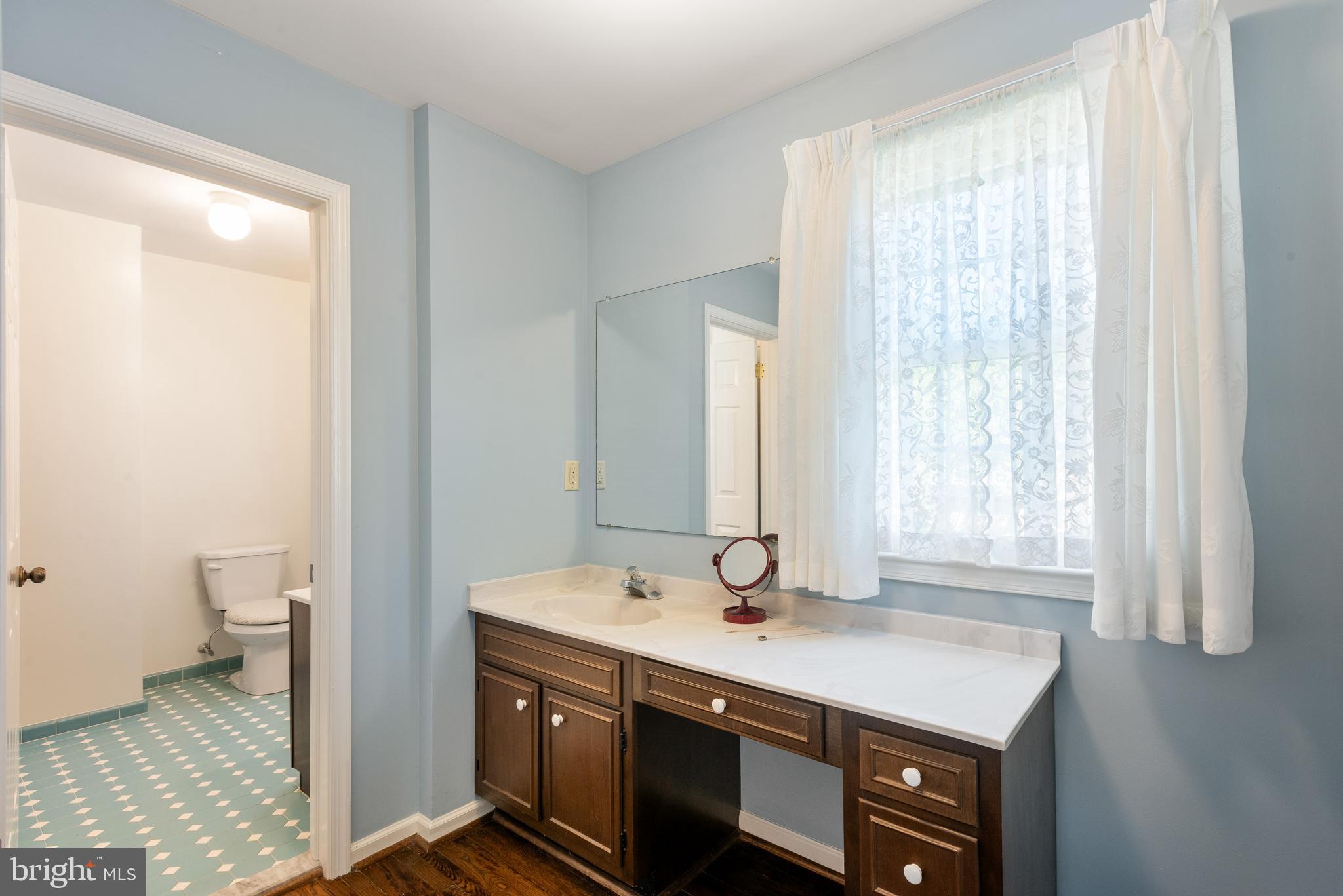 GLENHARDIE - Residential