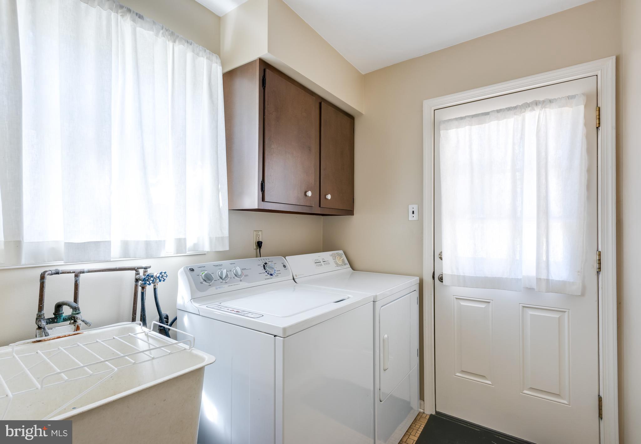 GLENHARDIE - Residential