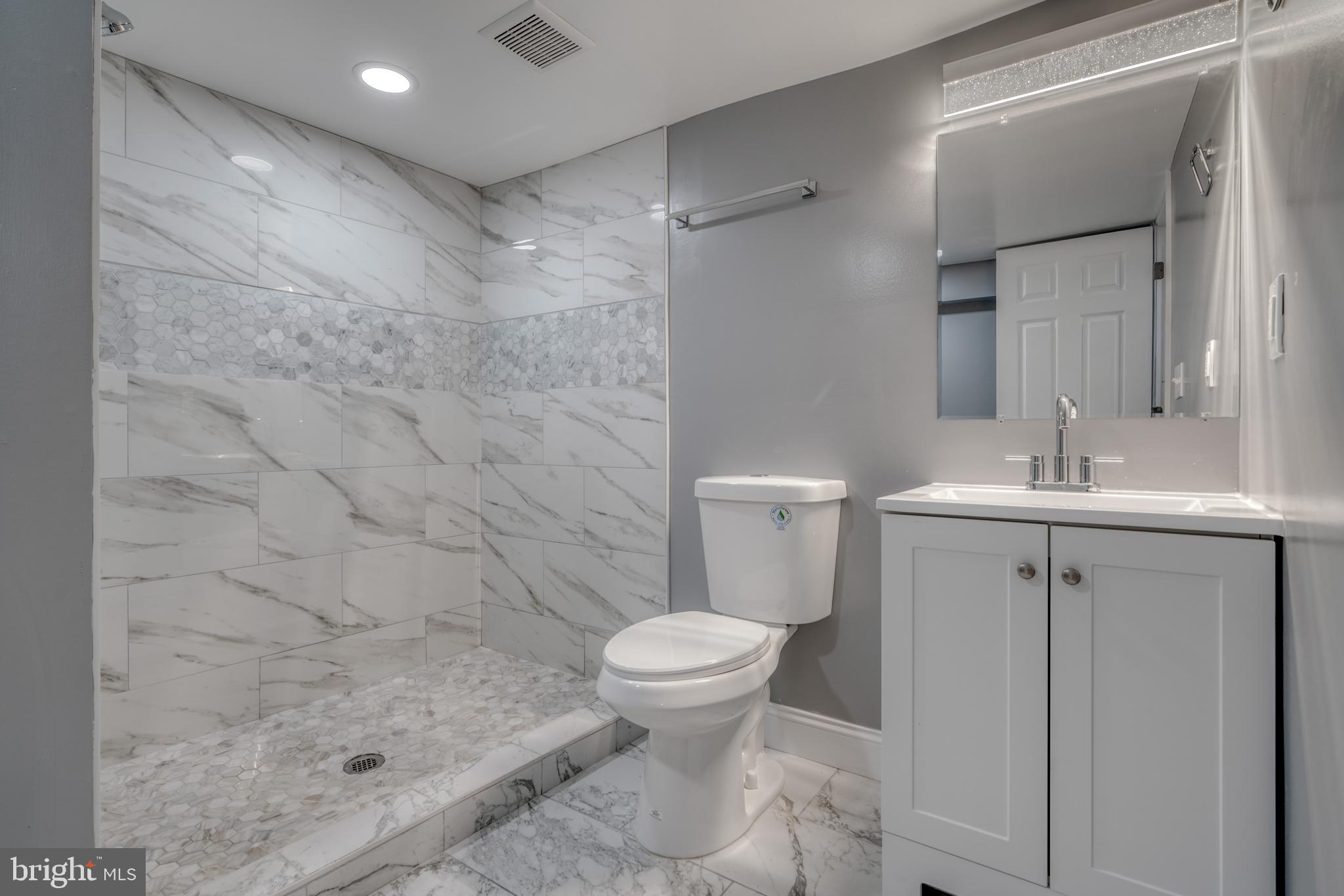 WINDSOR HILLS - Residential