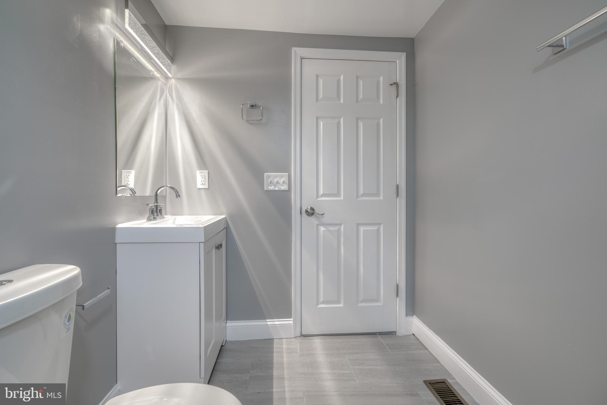 WINDSOR HILLS - Residential