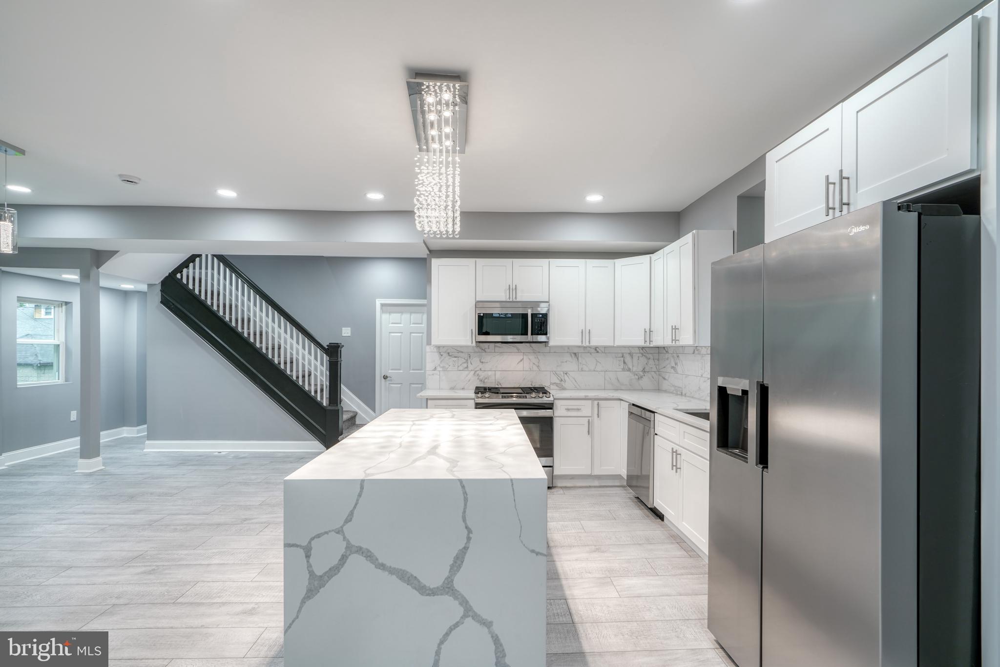 WINDSOR HILLS - Residential