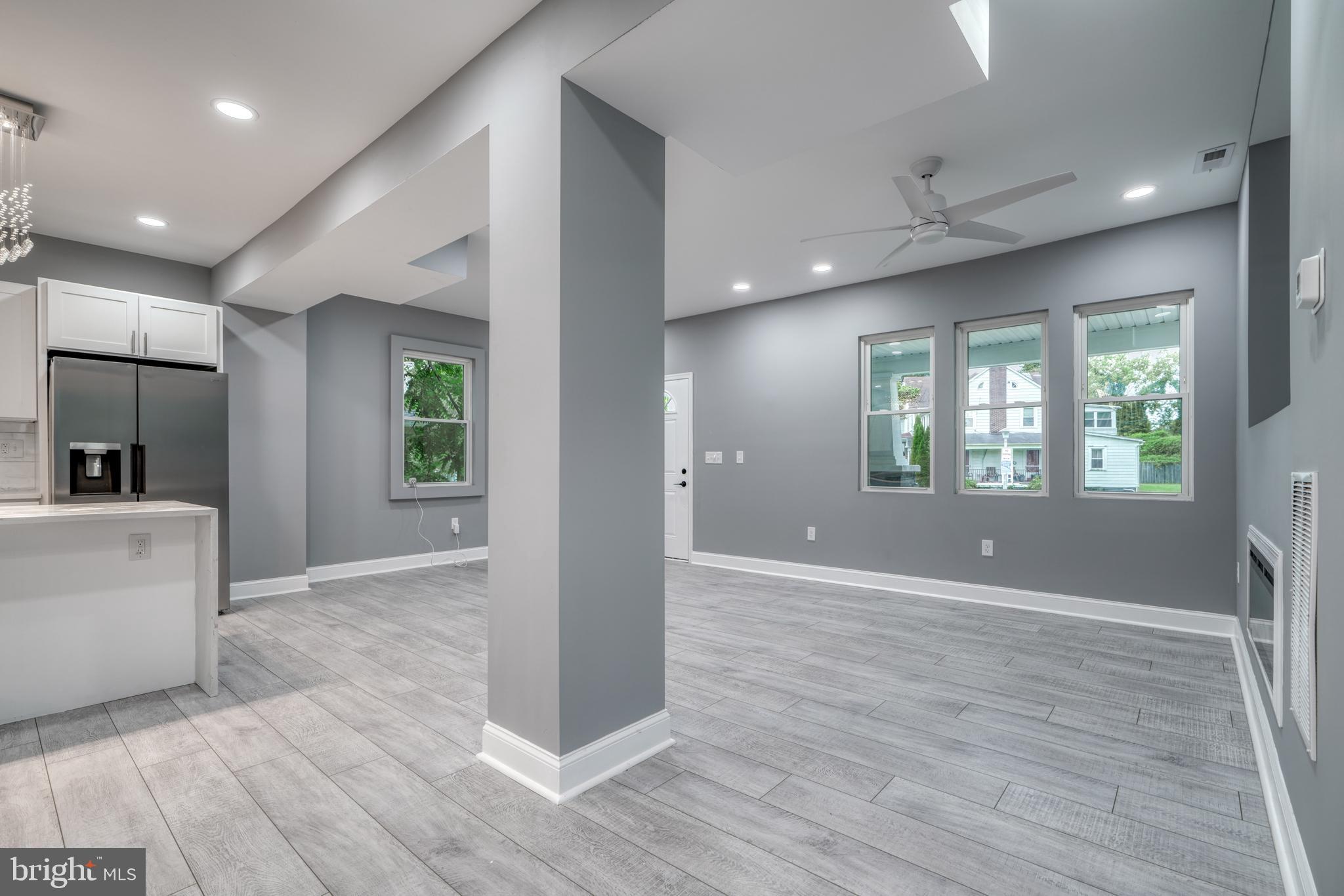 WINDSOR HILLS - Residential