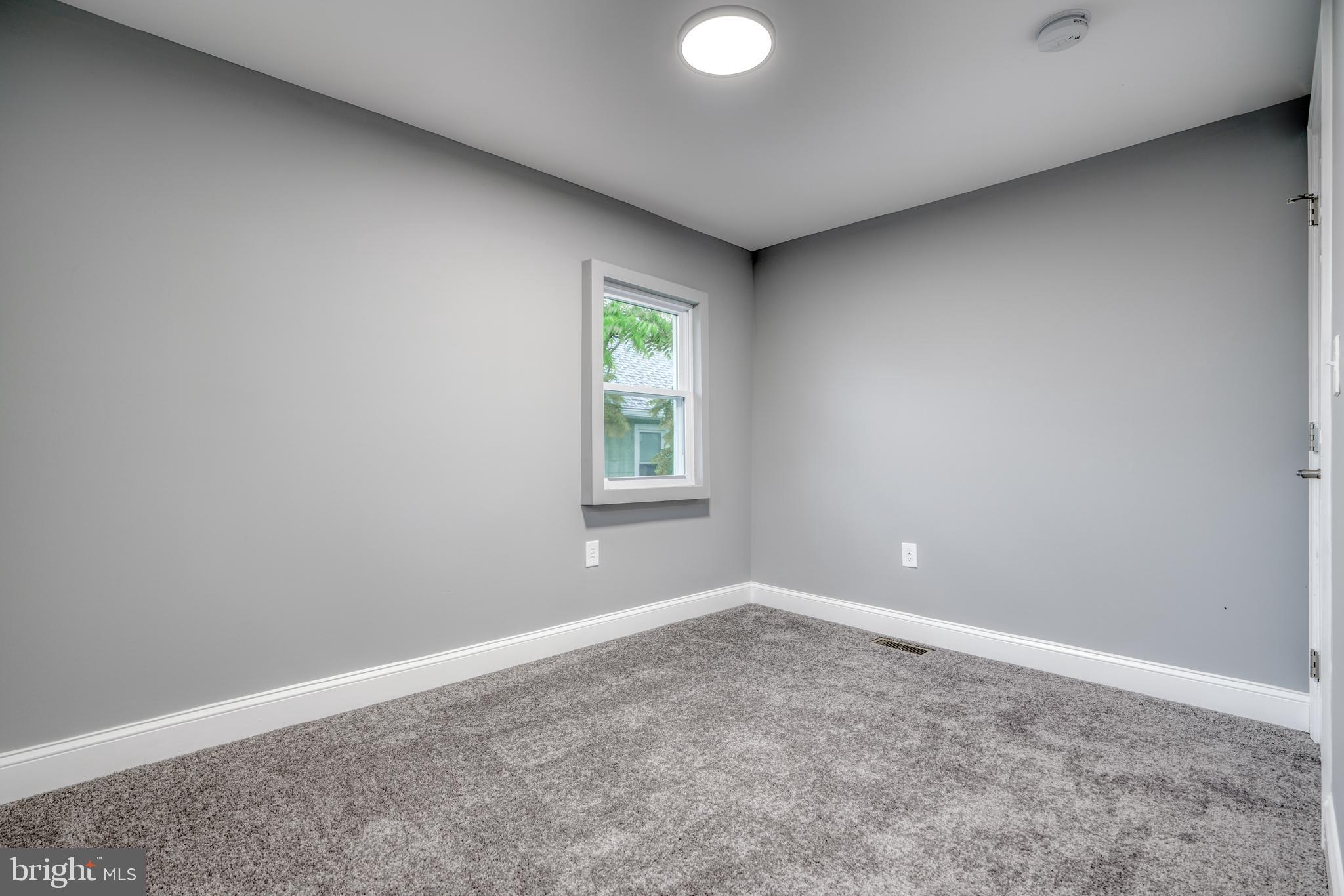 WINDSOR HILLS - Residential