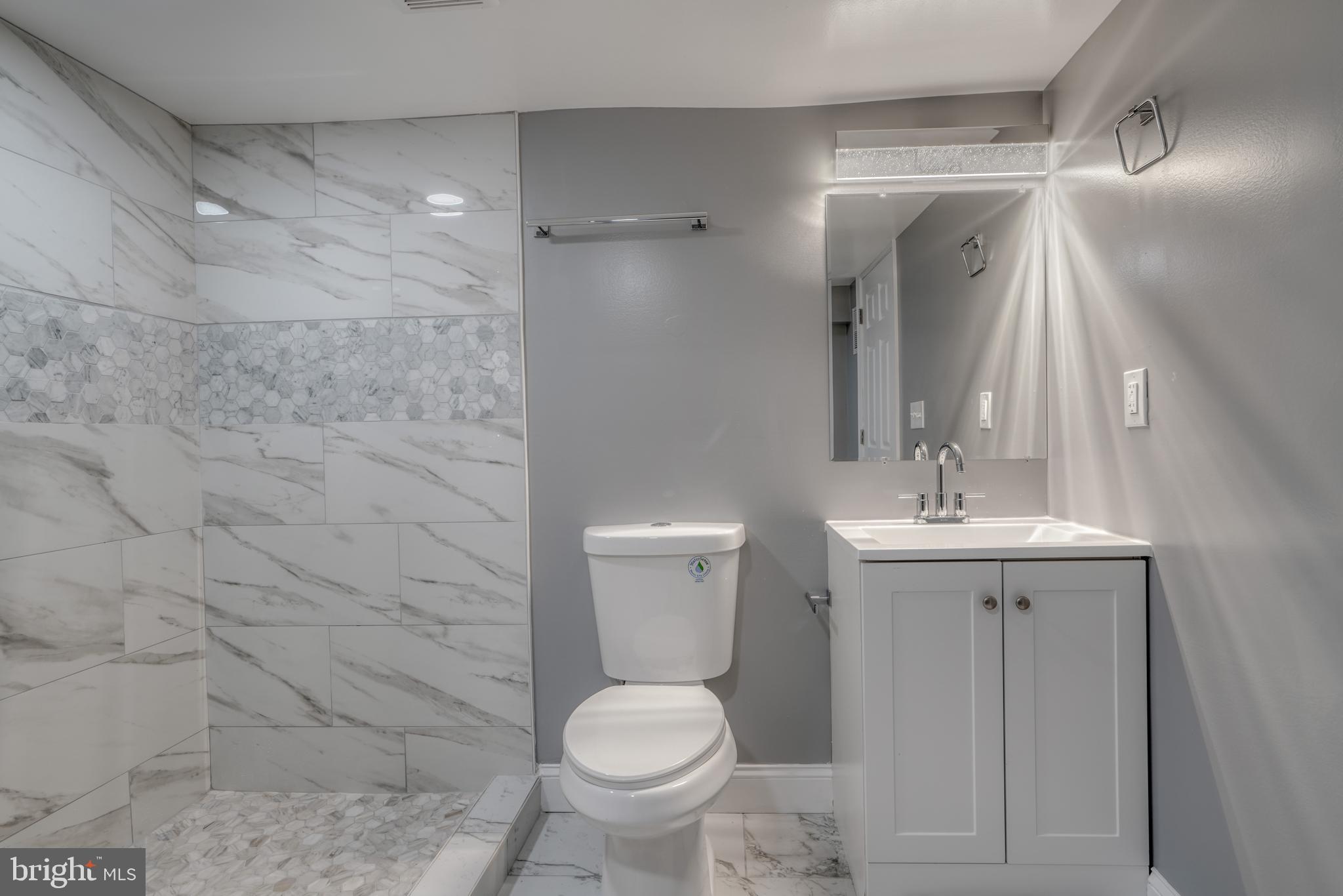 WINDSOR HILLS - Residential