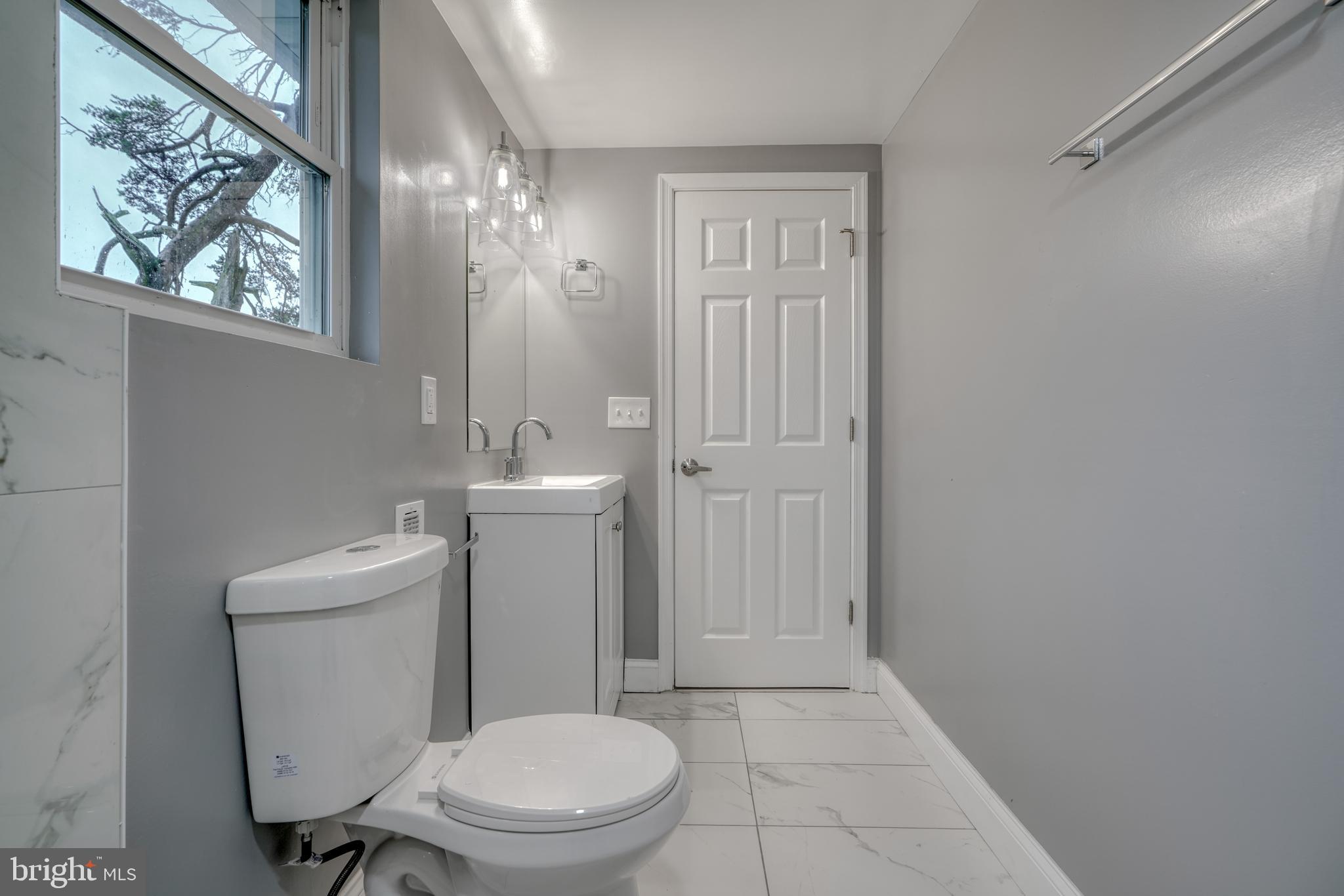 WINDSOR HILLS - Residential