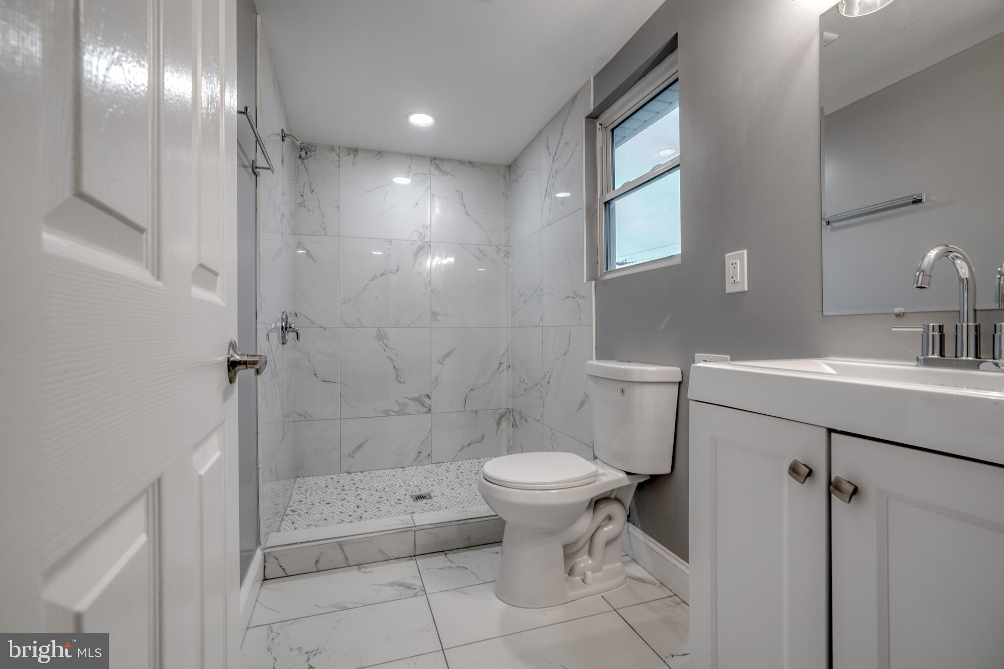 WINDSOR HILLS - Residential