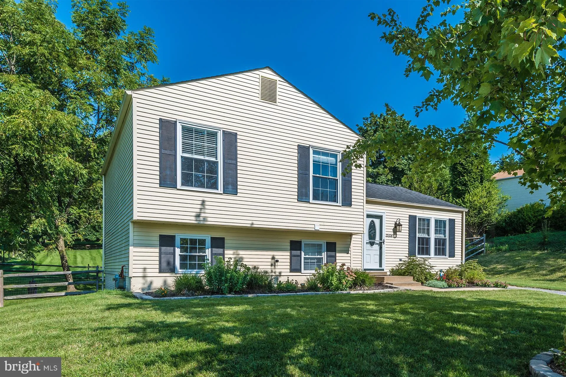 Additional image 2 of 25104 Applecross Terrace, Damascus, MD 20872