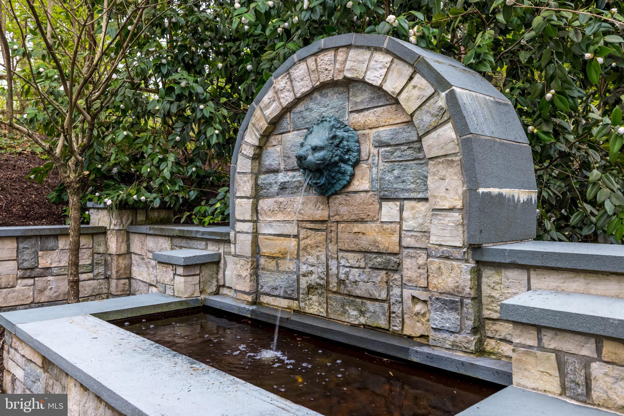 CEDARS OF MC LEAN - Residential