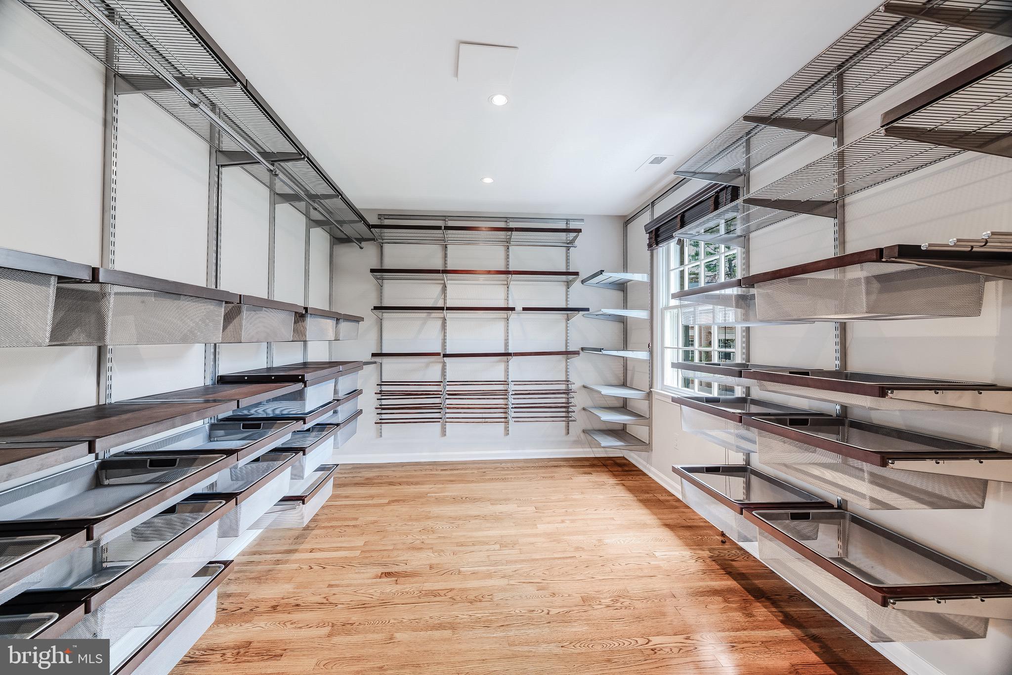 CEDARS OF MC LEAN - Residential