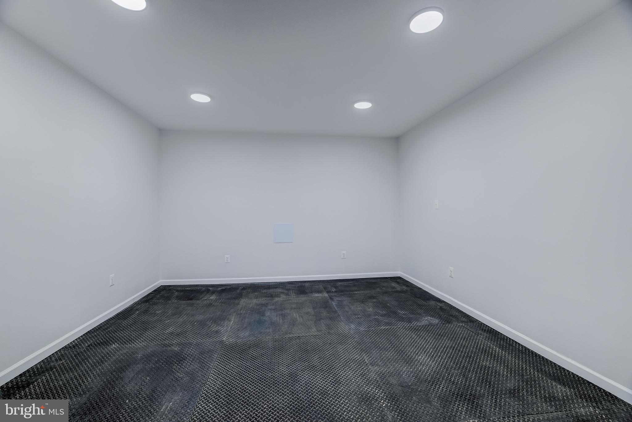 CEDARS OF MC LEAN - Residential