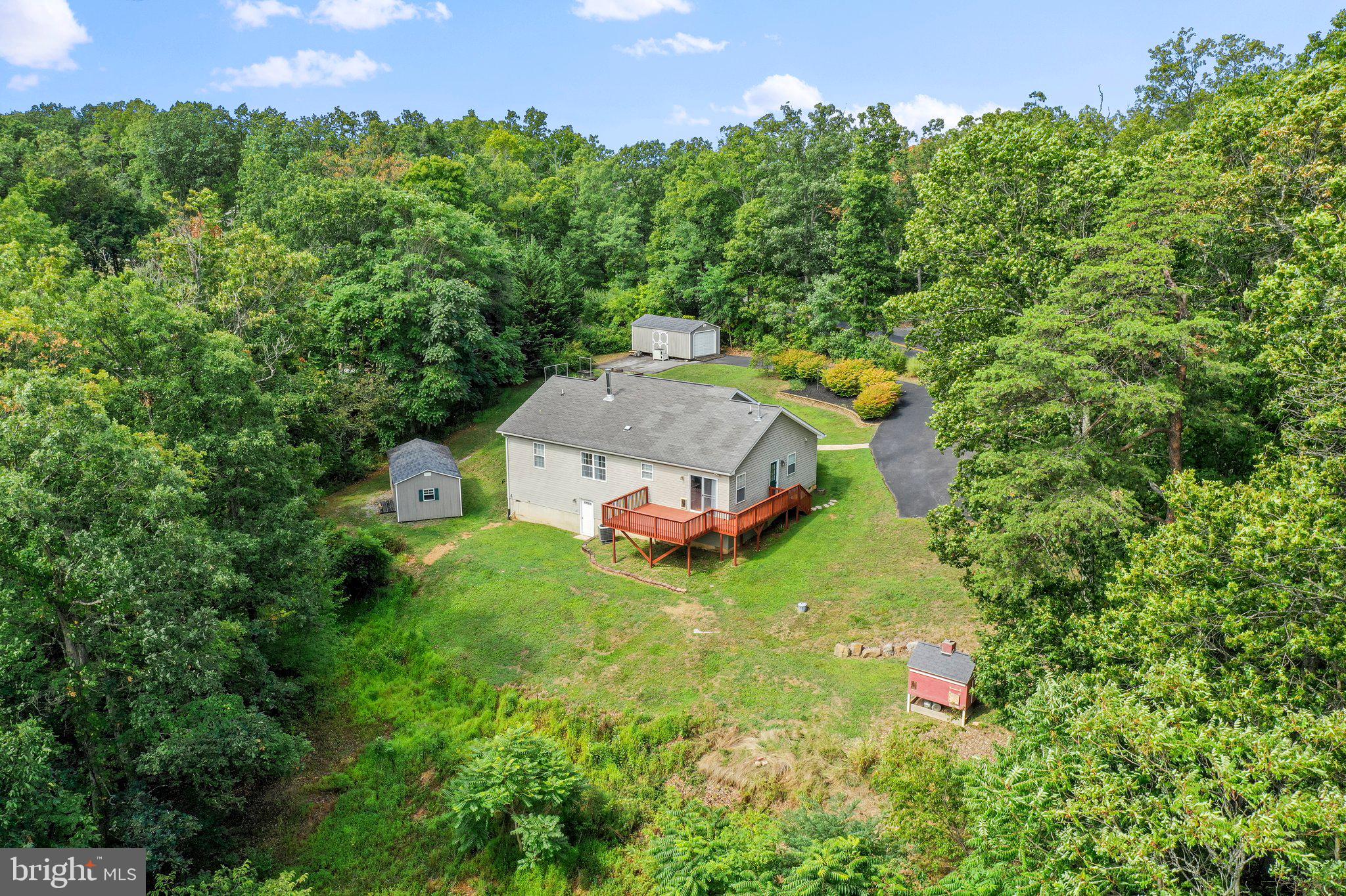 PINE CONE - Residential