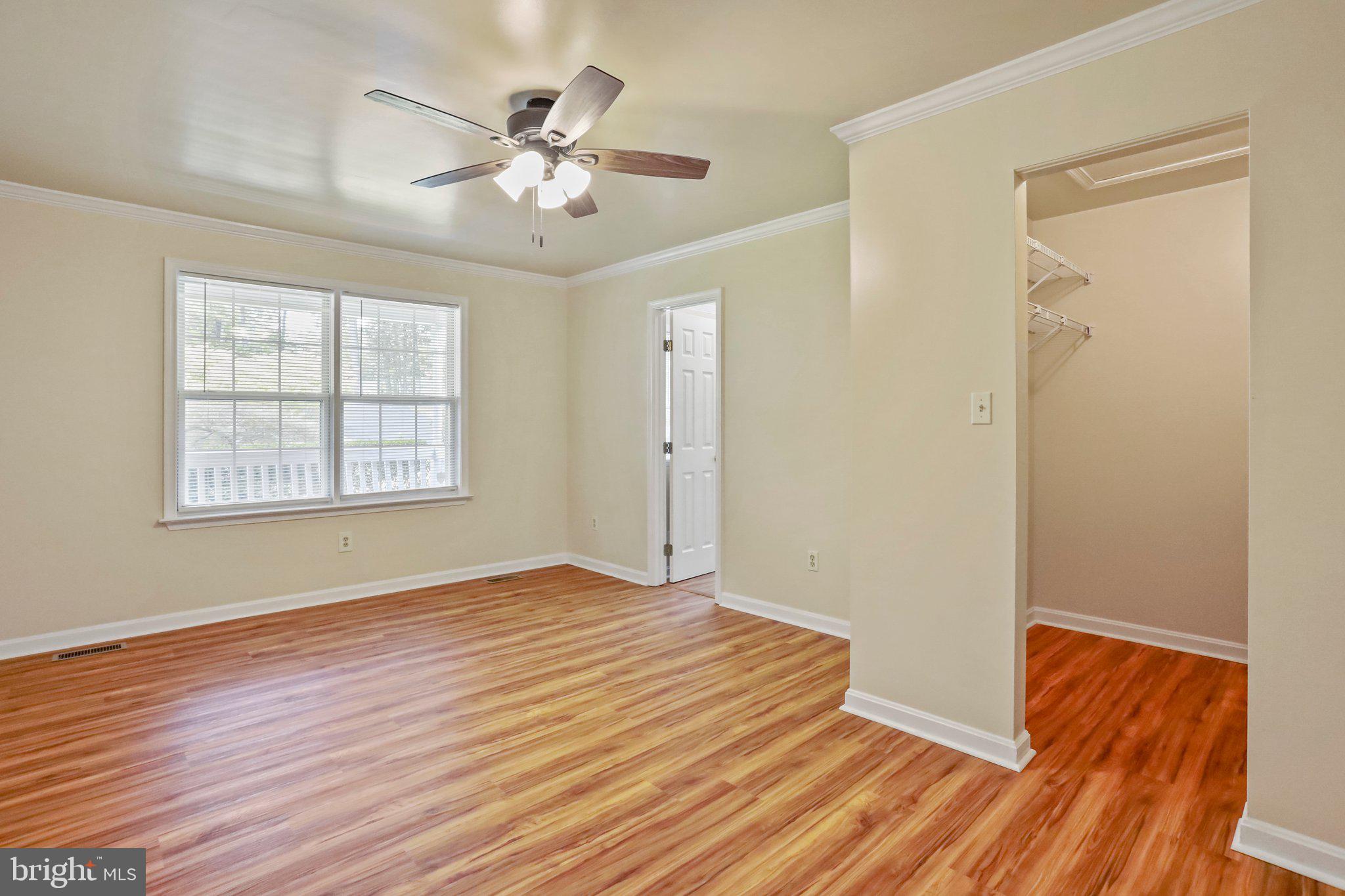 PINE CONE - Residential