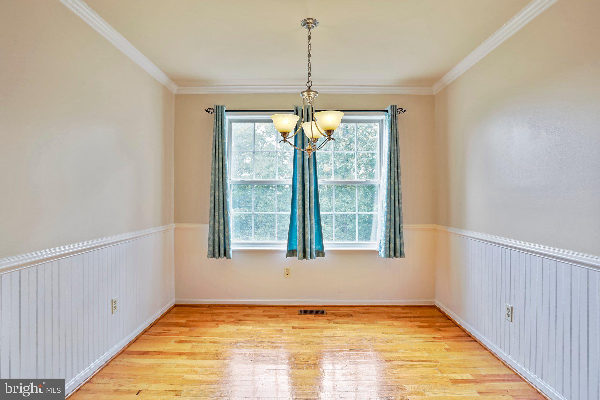 PINE CONE - Residential