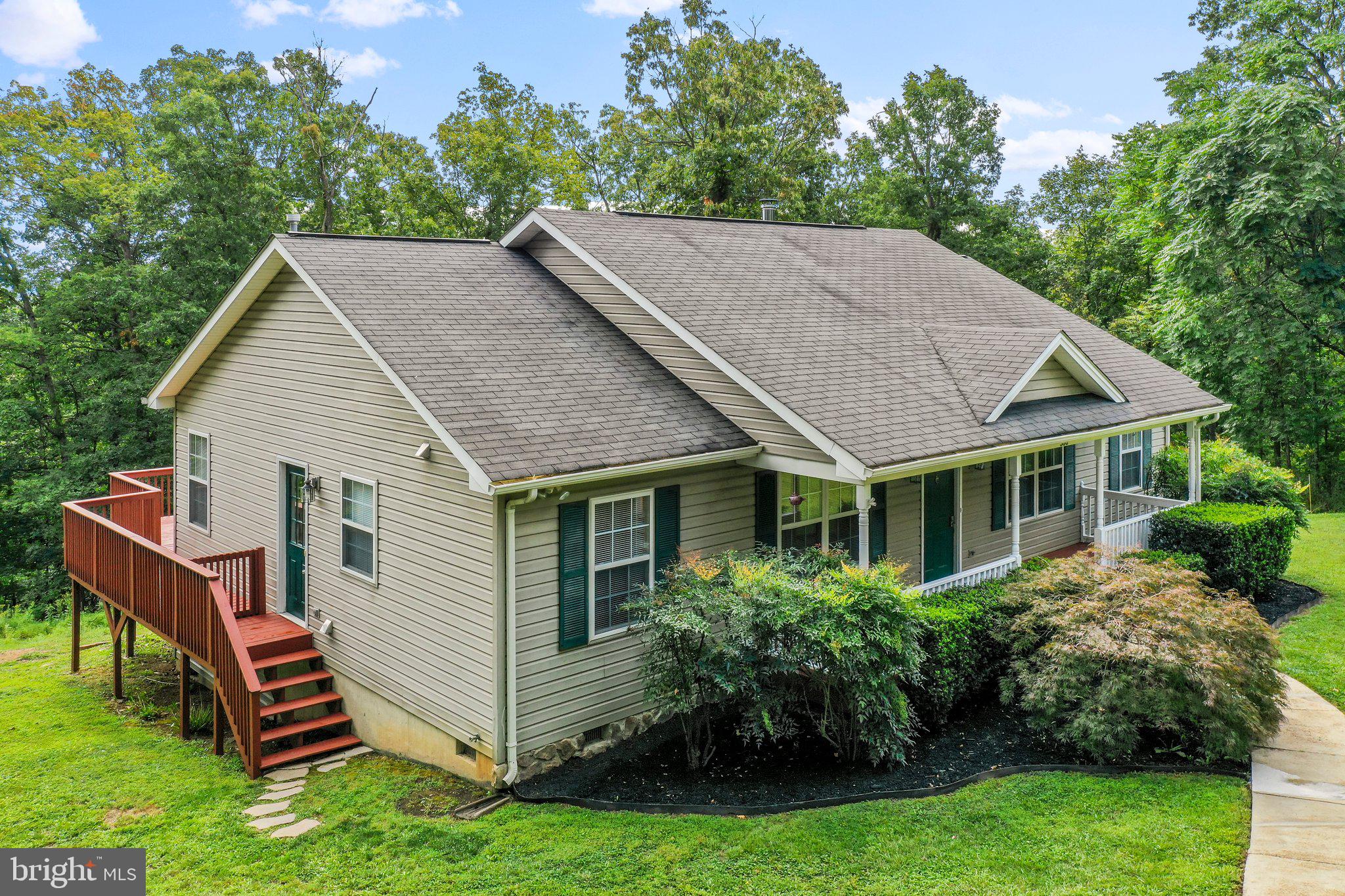 PINE CONE - Residential