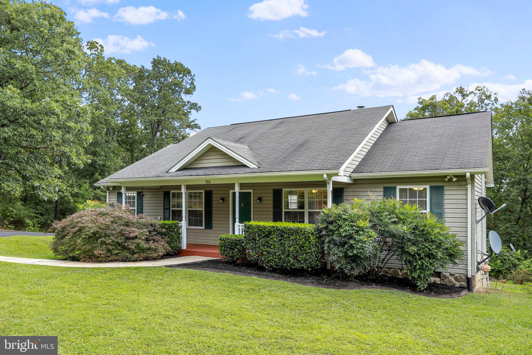 PINE CONE - Residential