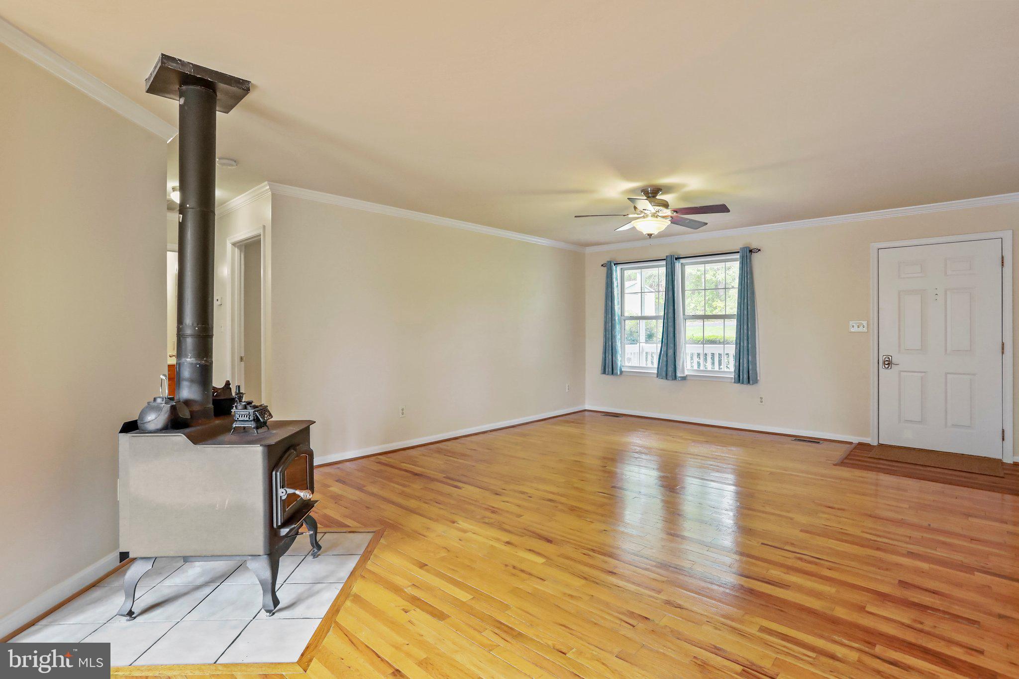 PINE CONE - Residential