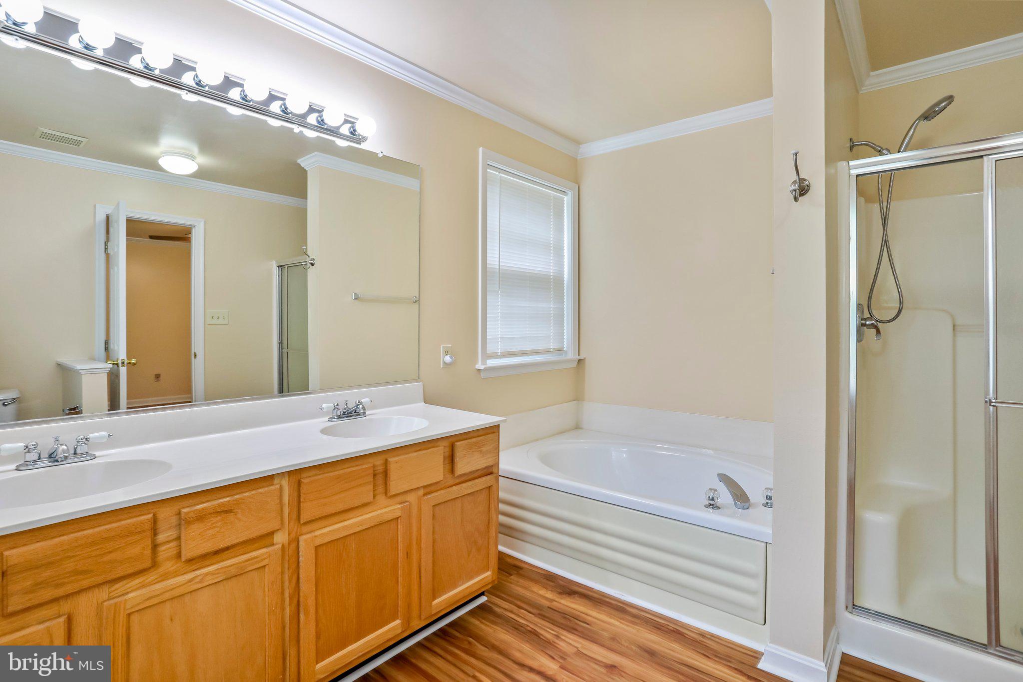 PINE CONE - Residential