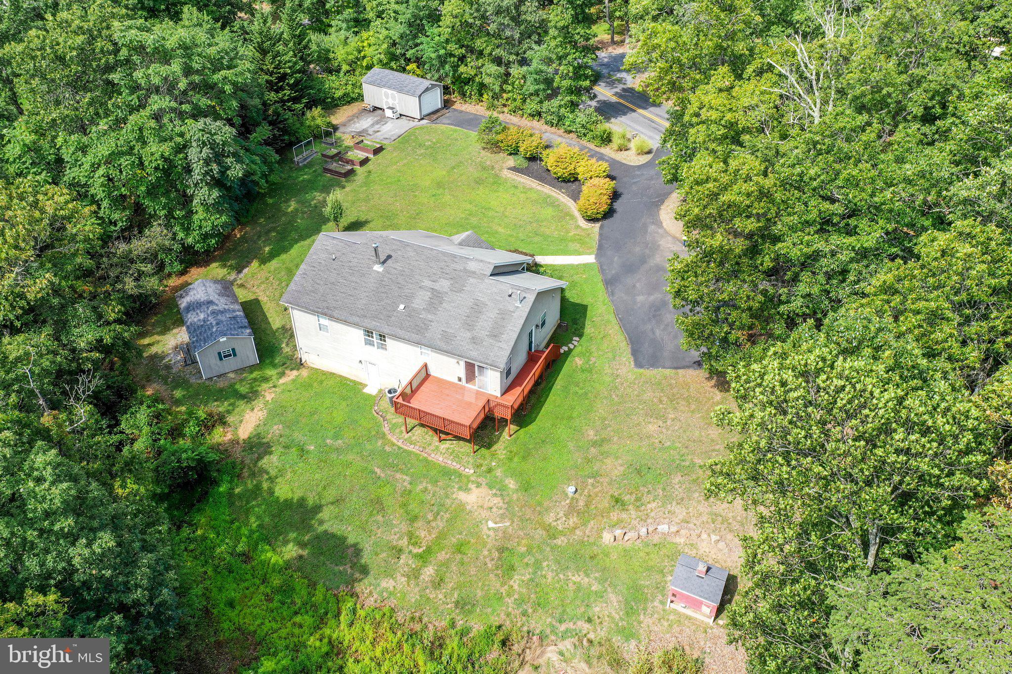 PINE CONE - Residential