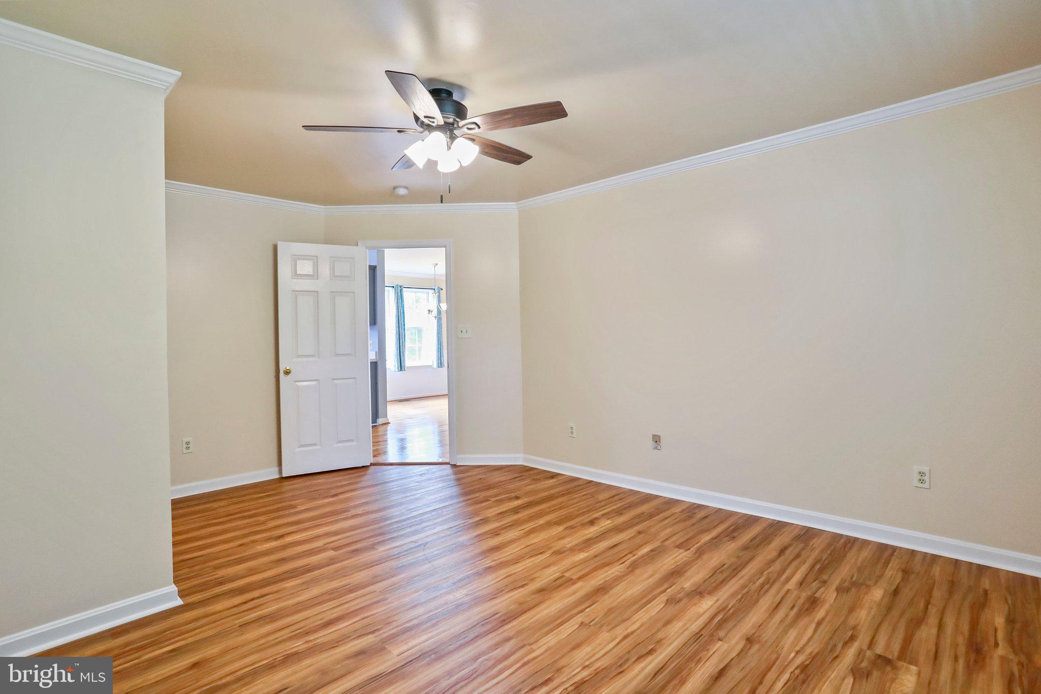 PINE CONE - Residential