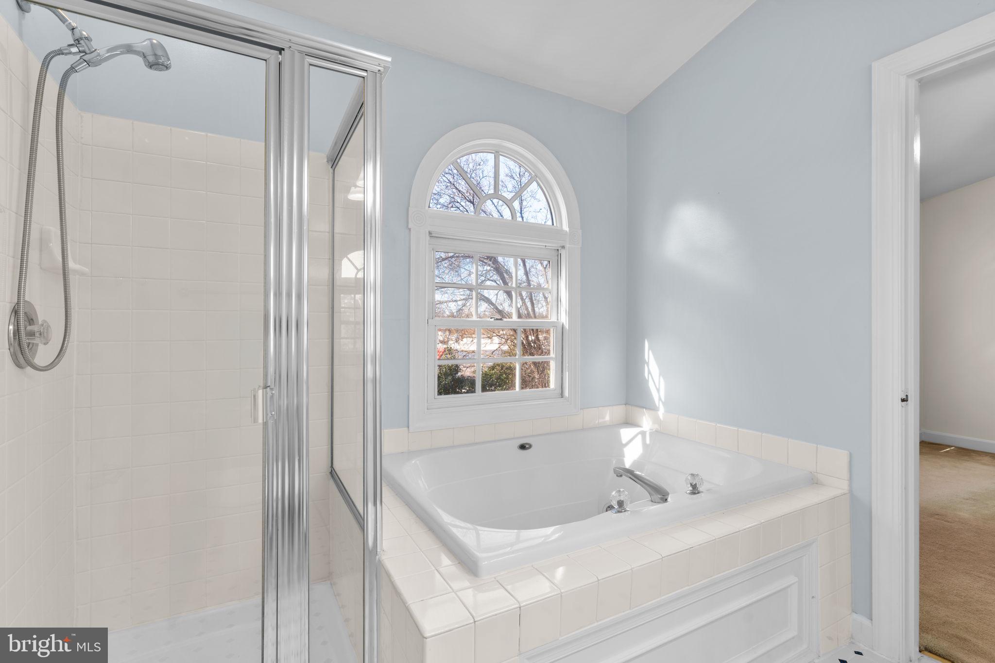 SEVEN OAKS - Residential