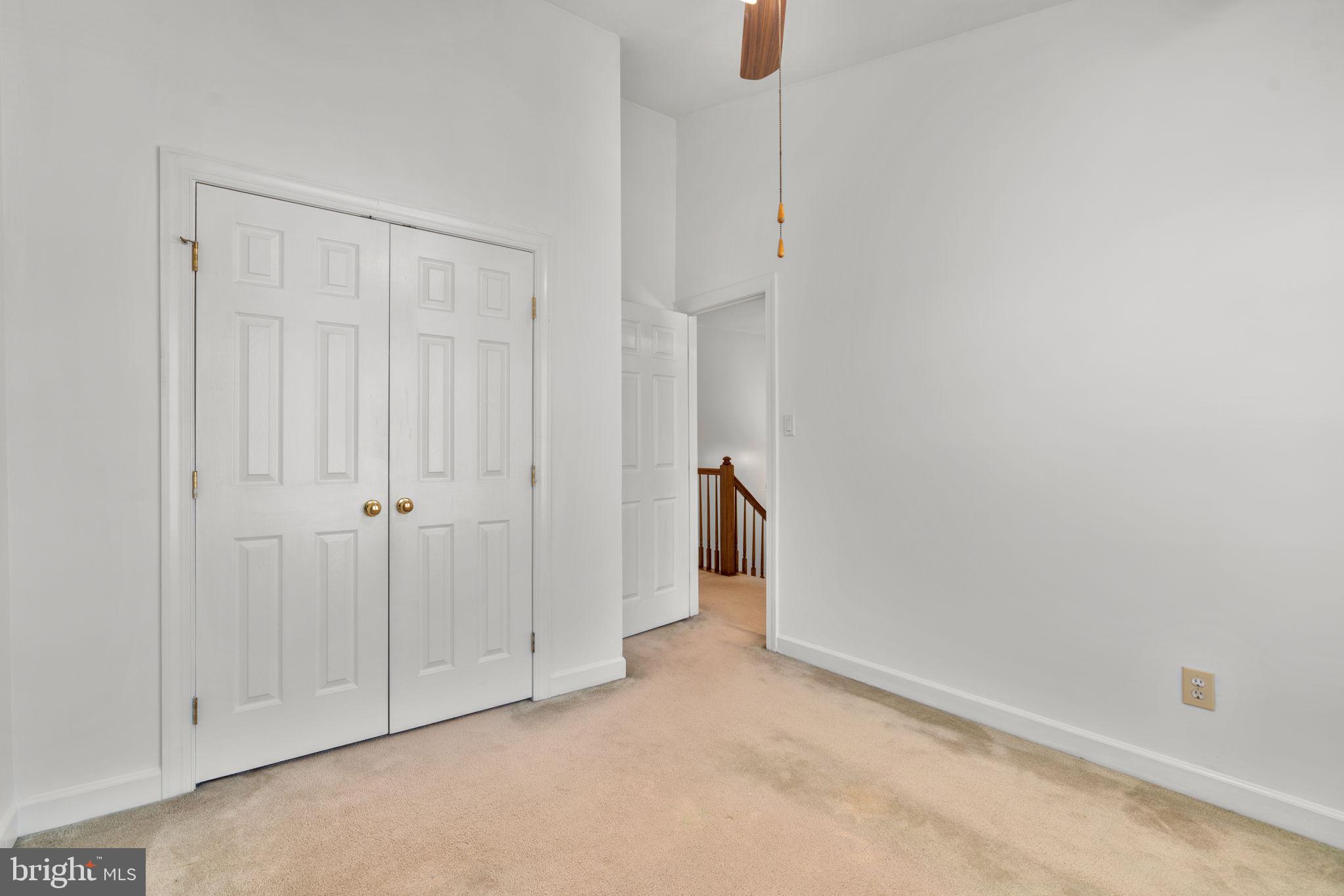 SEVEN OAKS - Residential