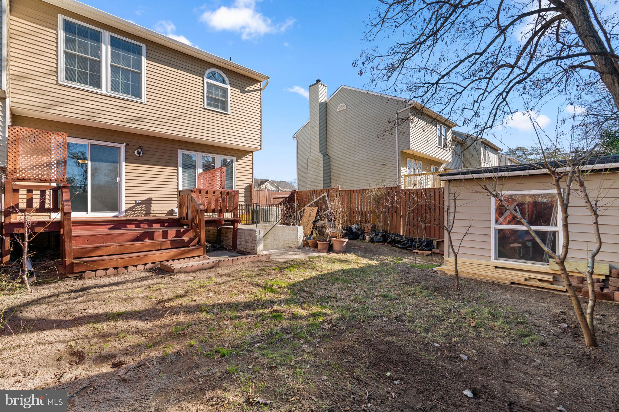 SEVEN OAKS - Residential