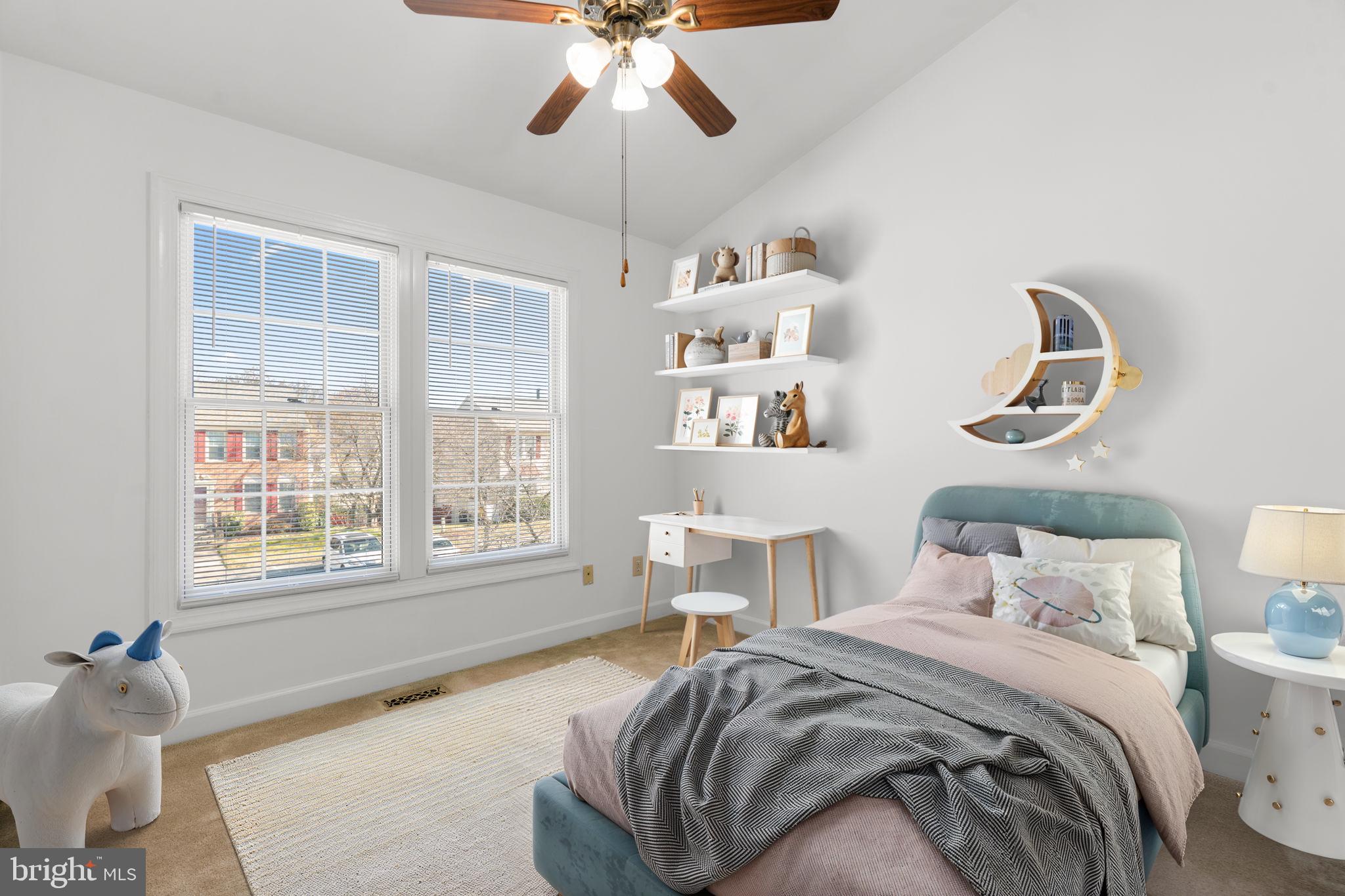 SEVEN OAKS - Residential