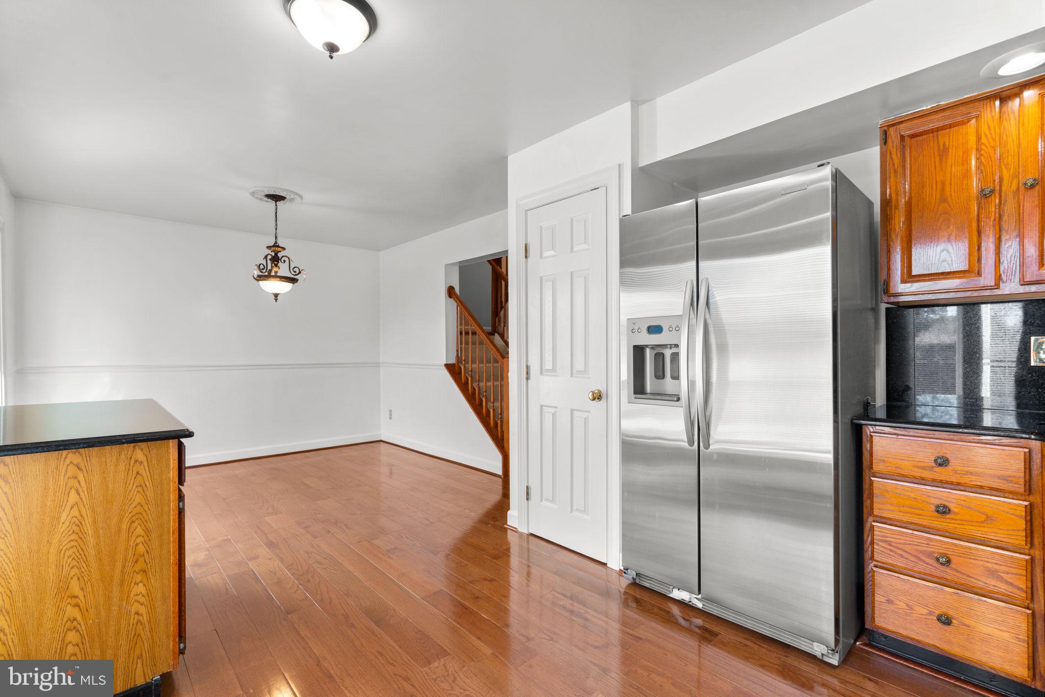 SEVEN OAKS - Residential