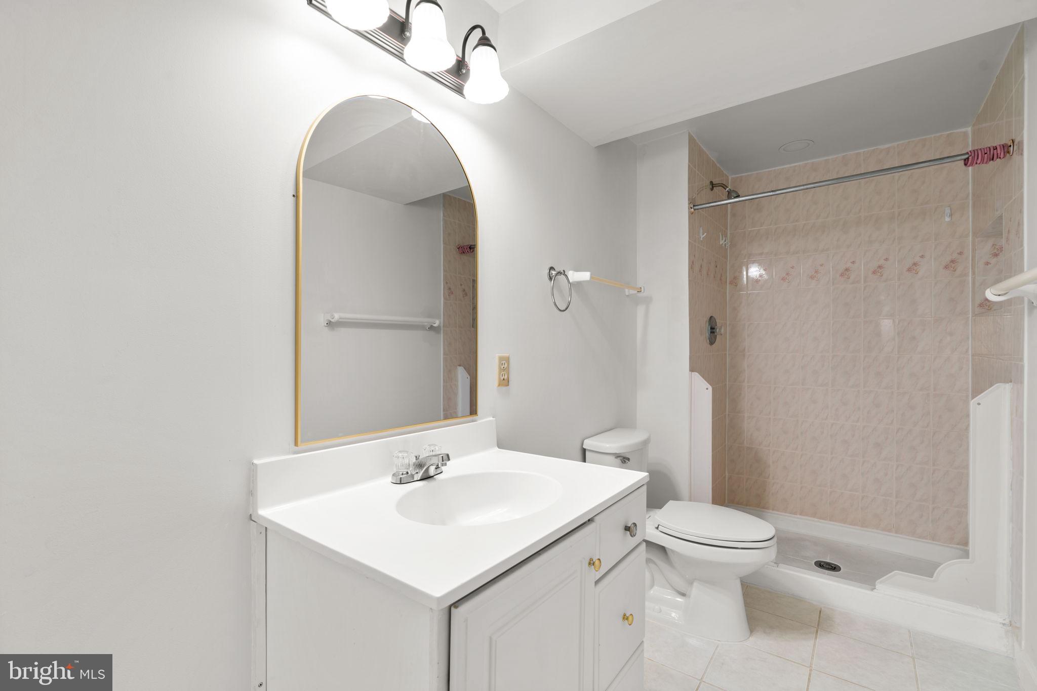 SEVEN OAKS - Residential