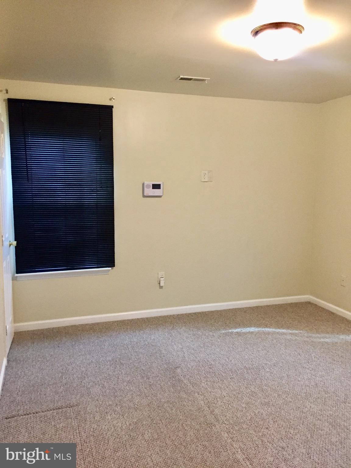 COLUMBIA HIGHLANDS - Residential Lease