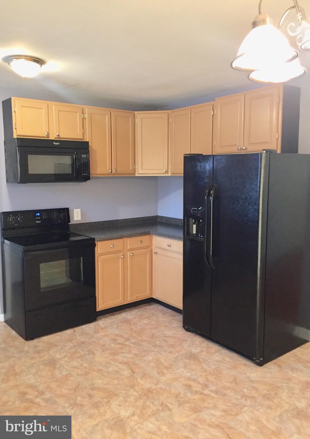 COLUMBIA HIGHLANDS - Residential Lease