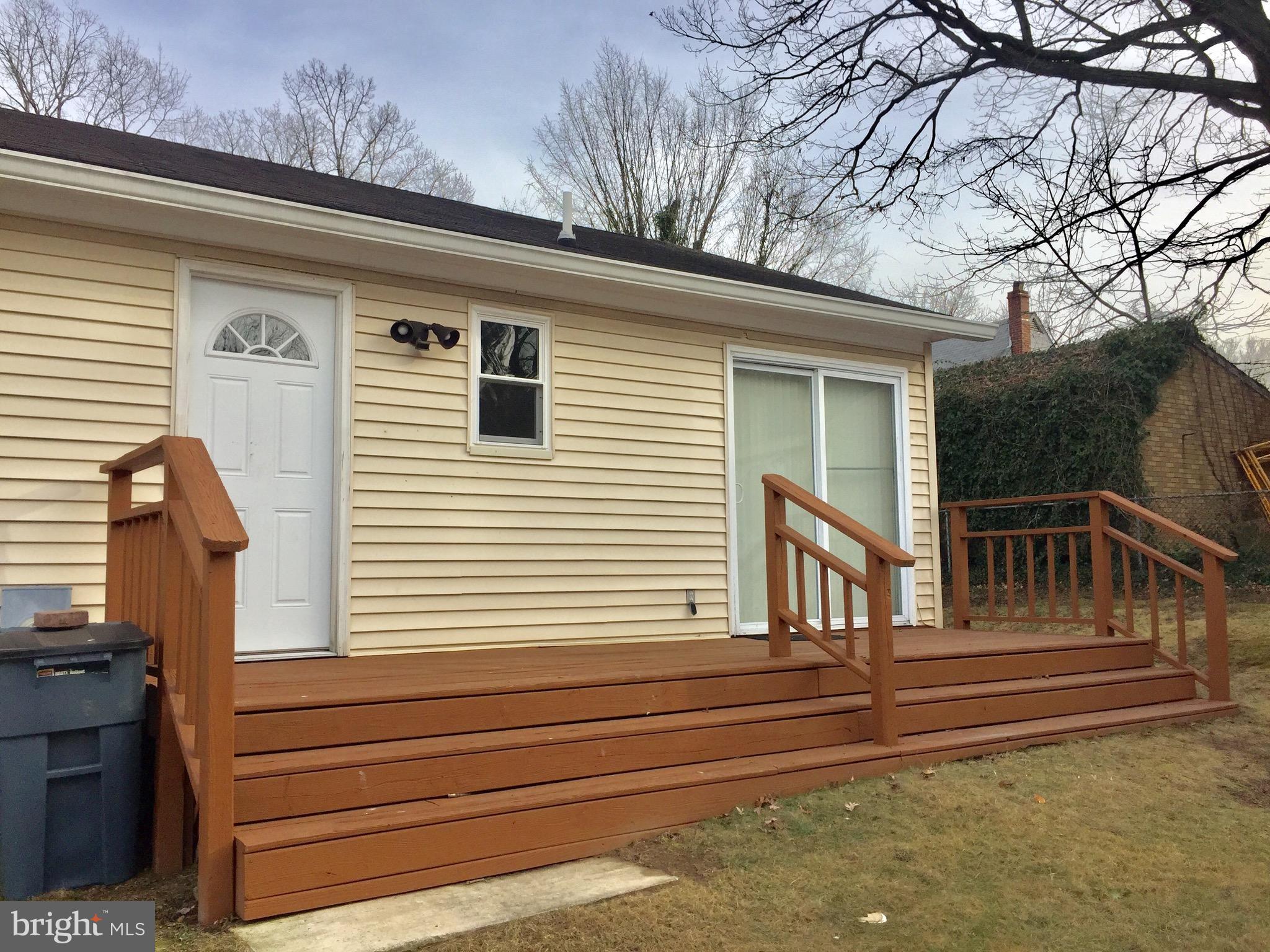 COLUMBIA HIGHLANDS - Residential Lease