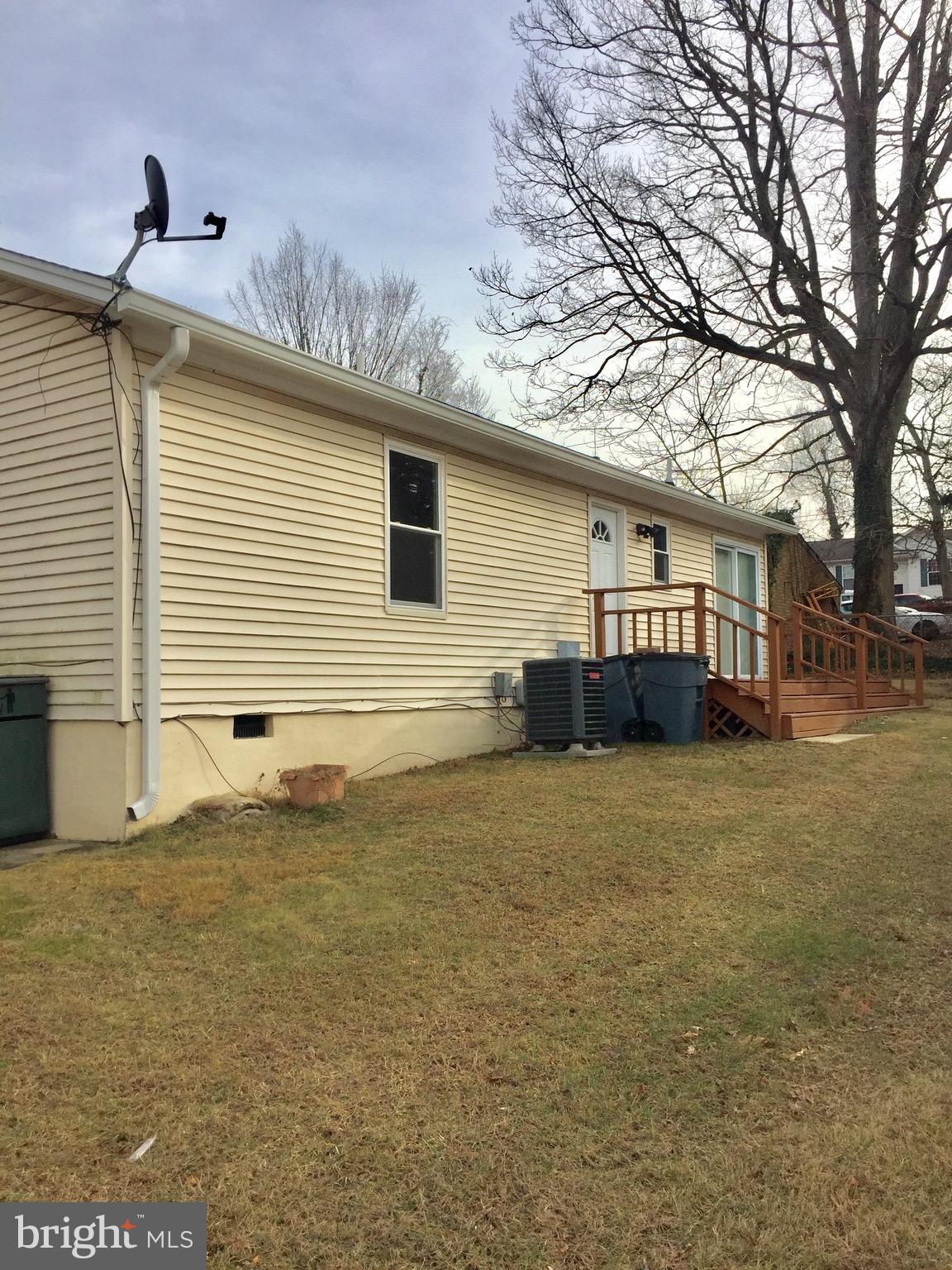 COLUMBIA HIGHLANDS - Residential Lease