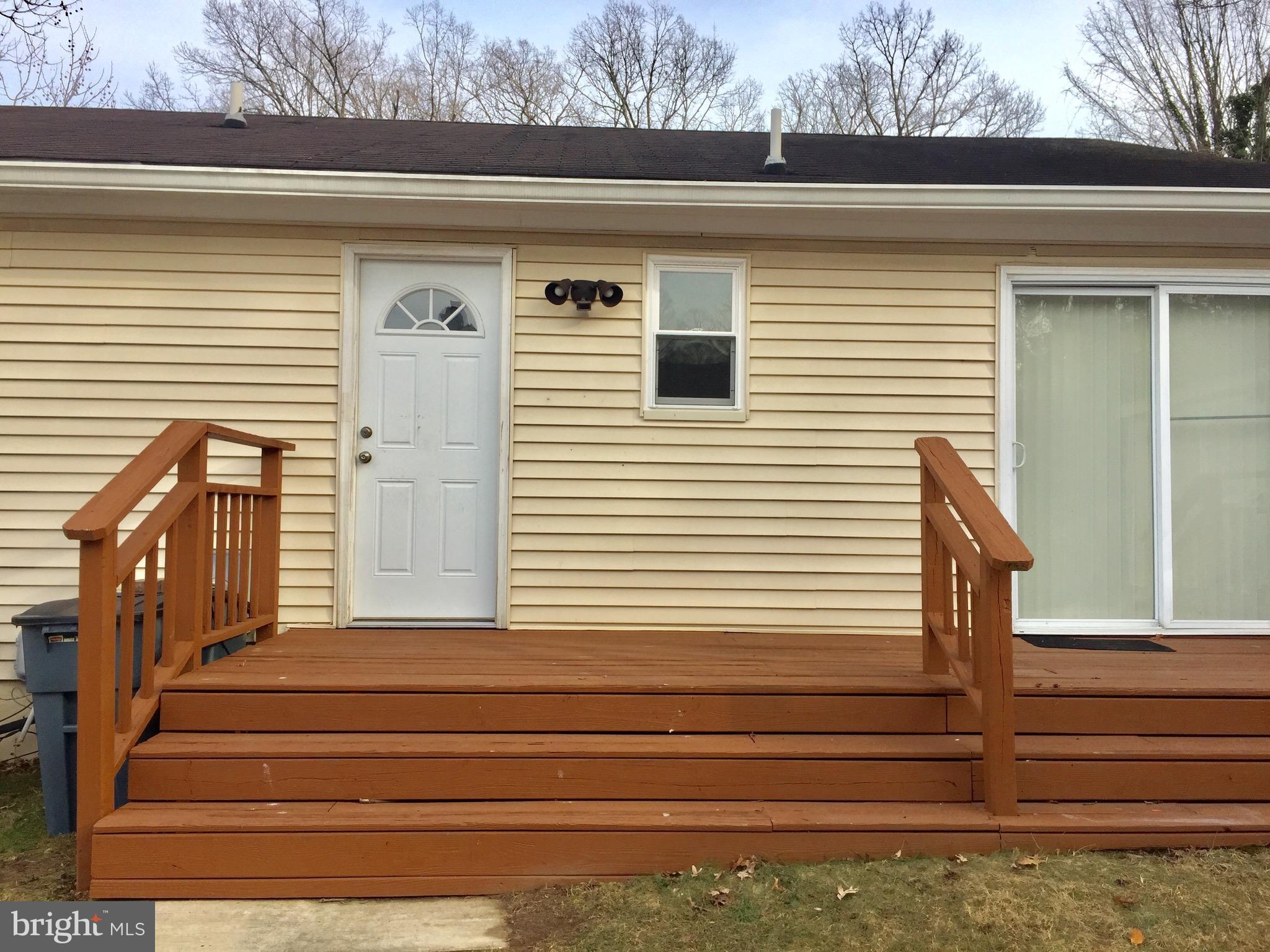 COLUMBIA HIGHLANDS - Residential Lease