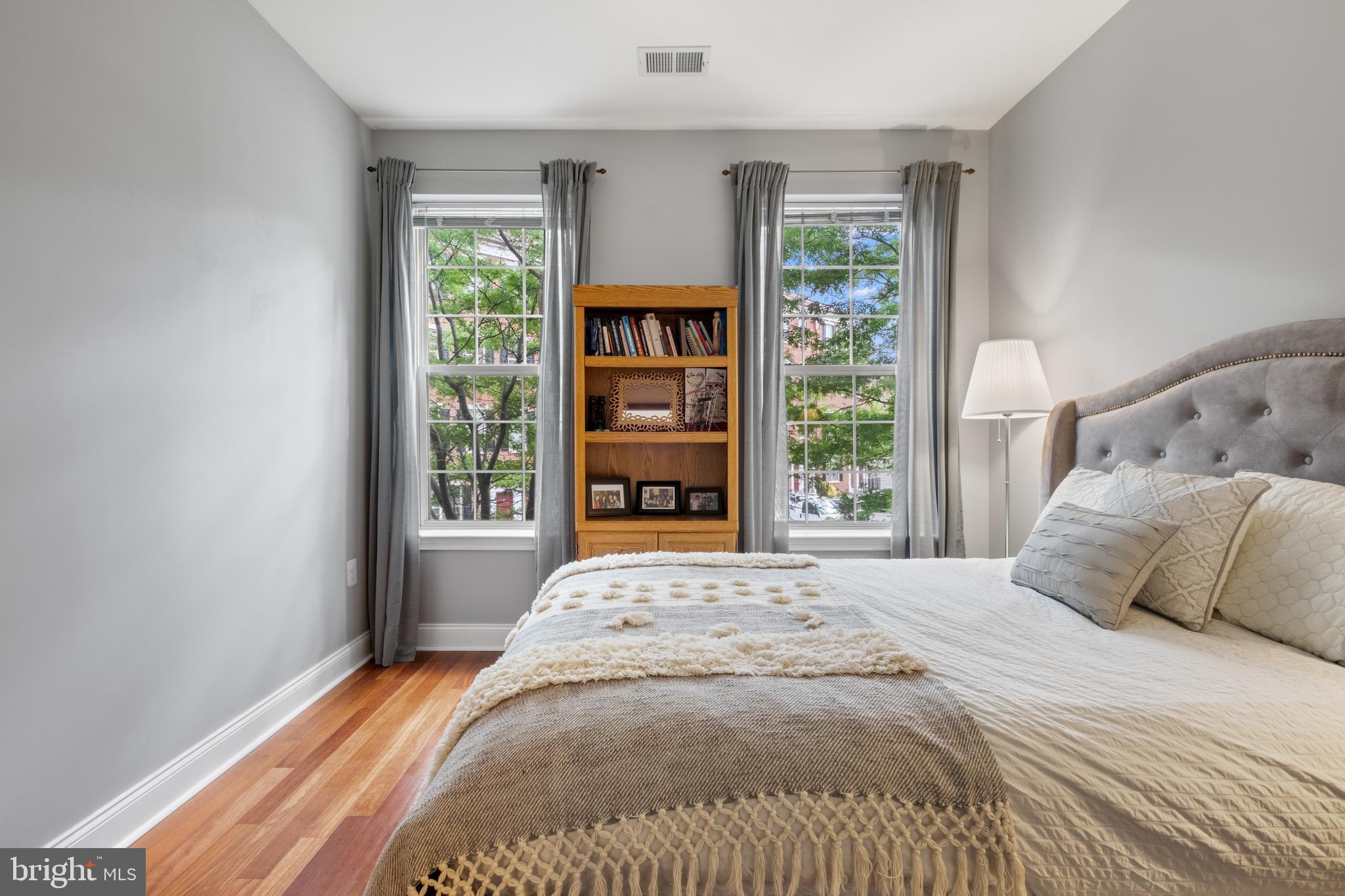 NAVAL SQUARE - Residential