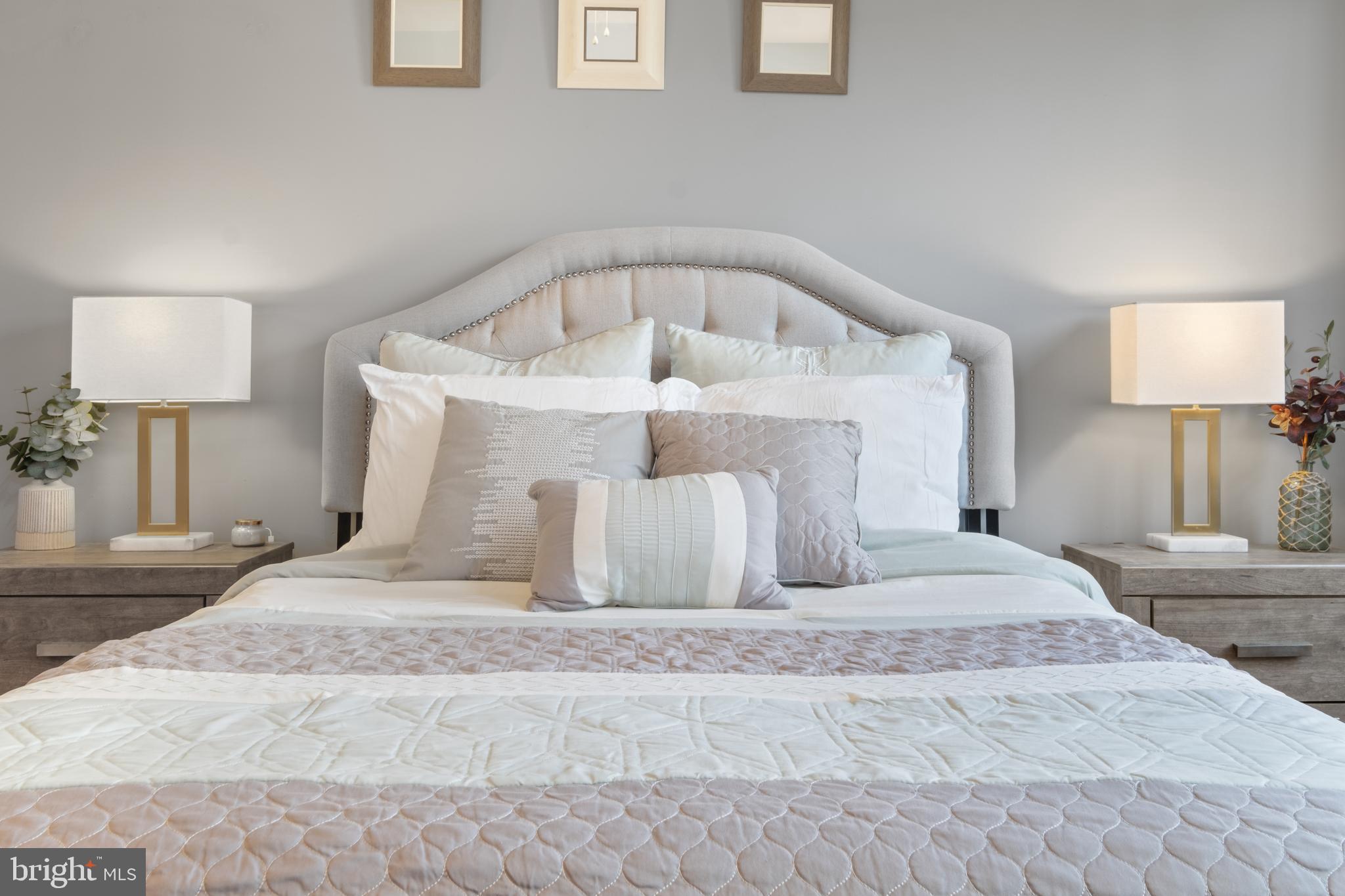 NAVAL SQUARE - Residential