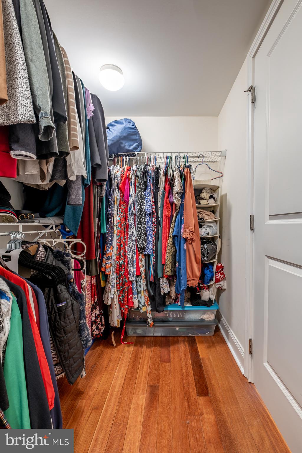 NAVAL SQUARE - Residential