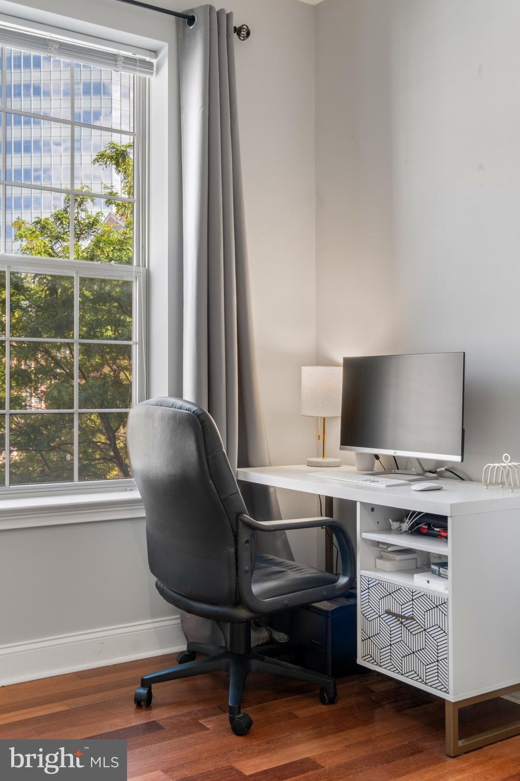 NAVAL SQUARE - Residential