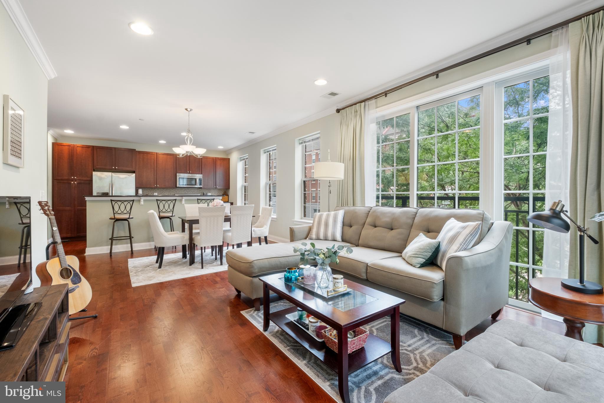 NAVAL SQUARE - Residential