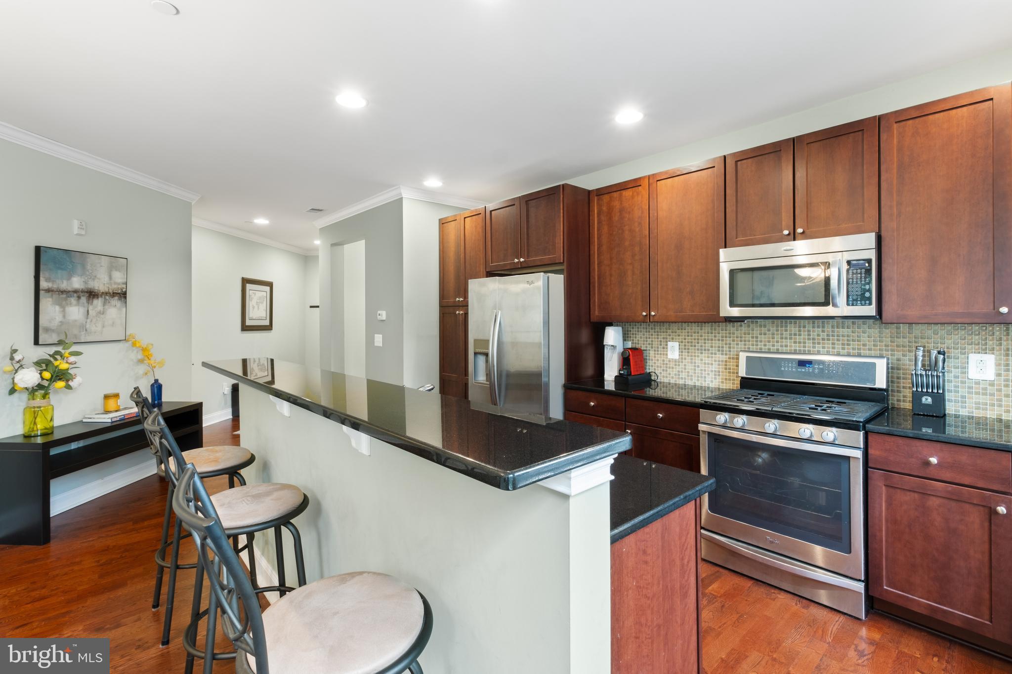 NAVAL SQUARE - Residential