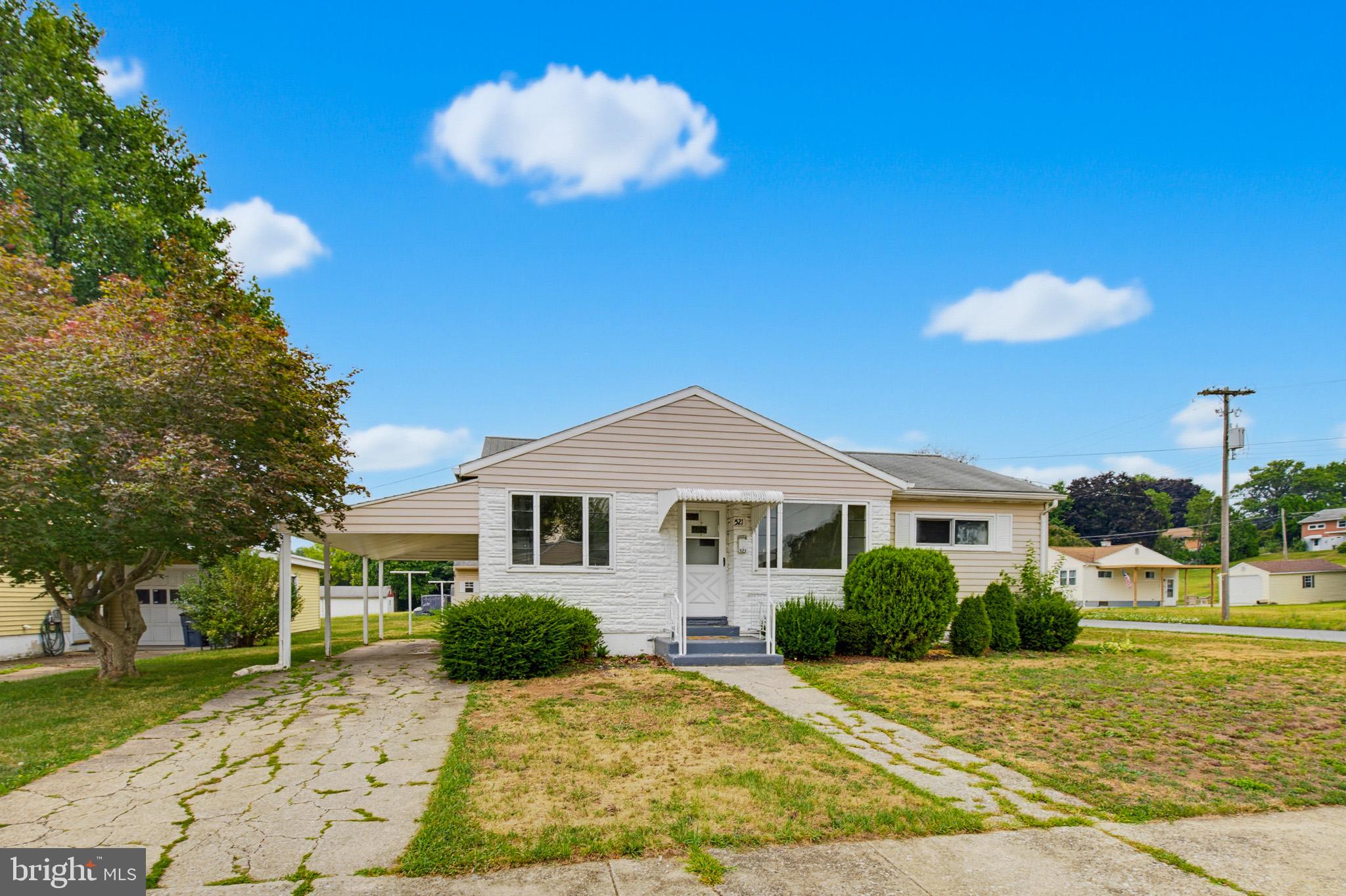 521 N 9TH AVENUE