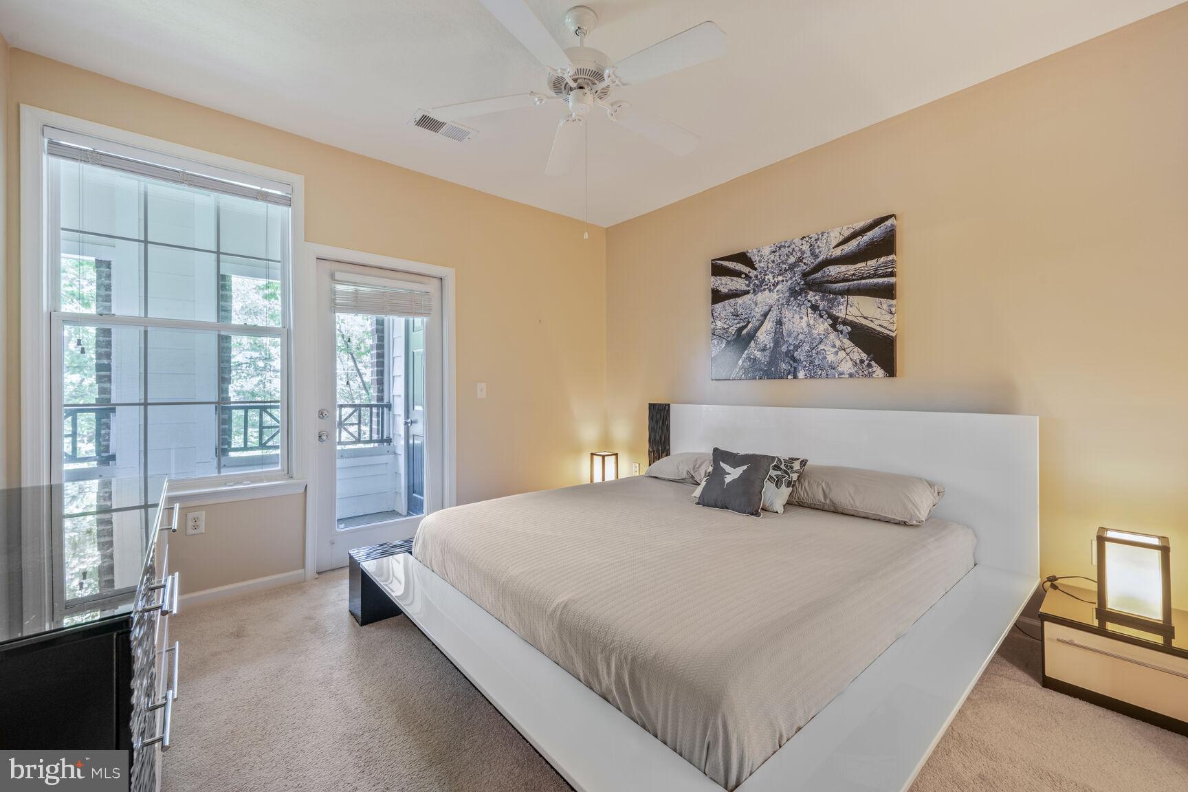 THE COLONNADE AT KENTLANDS - Residential