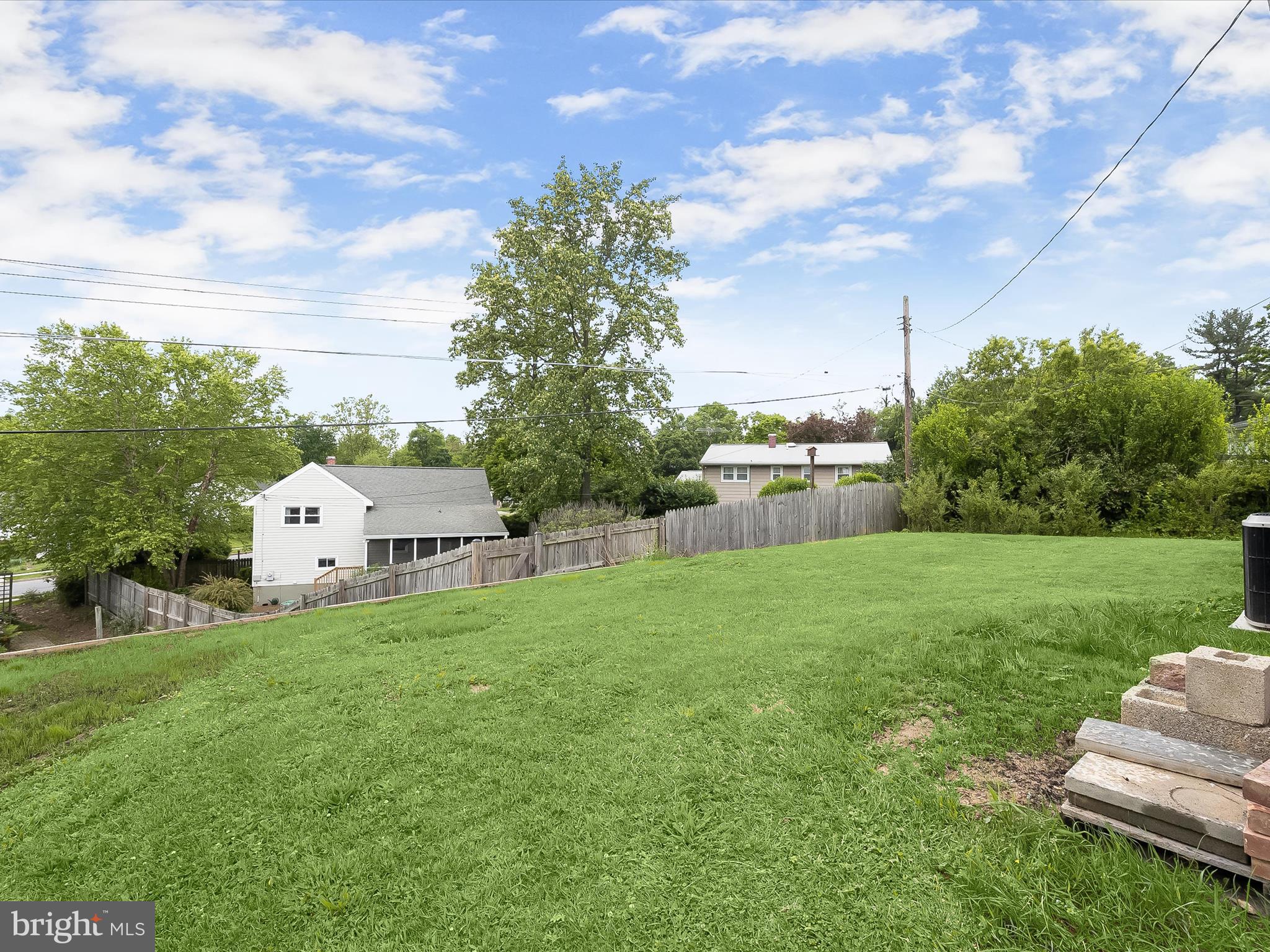 ORCHARD HILLS - Residential